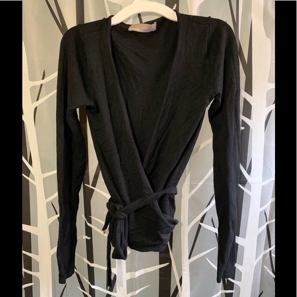 Zara Wrap crop Sweater Sz M